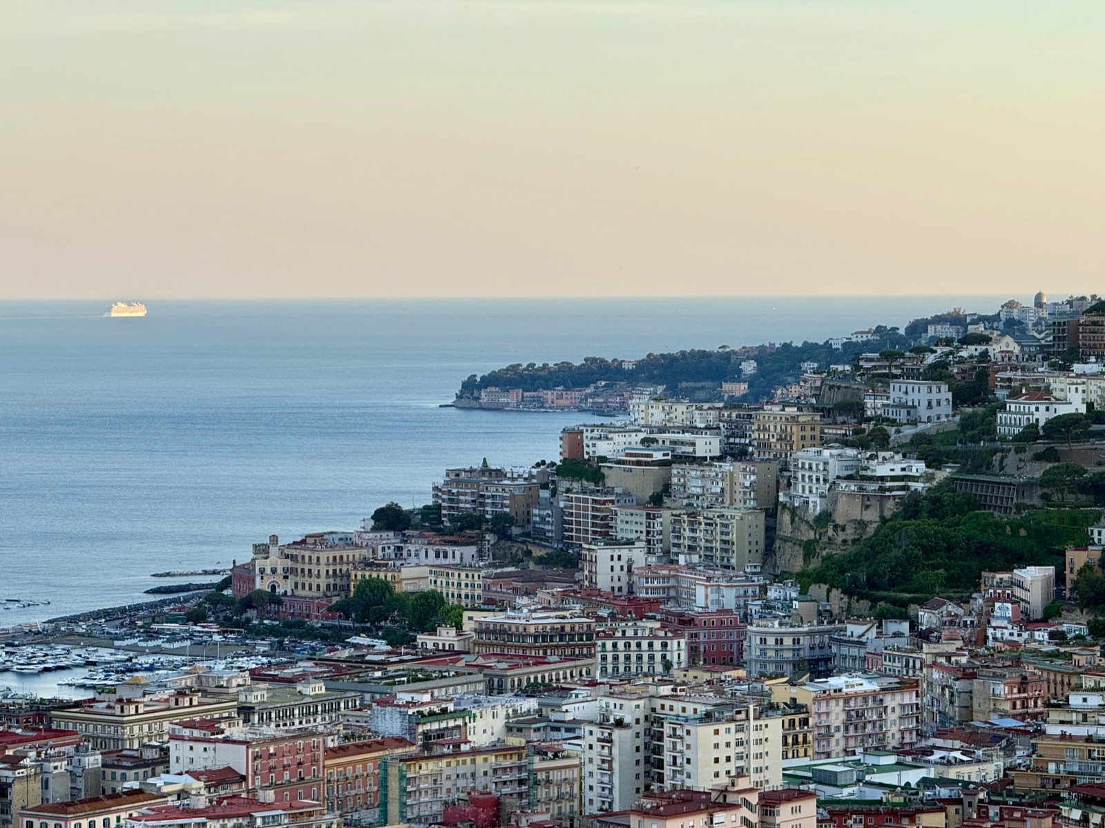 4 Days in Naples Itinerary: Pompeii, Amalfi Coast & More