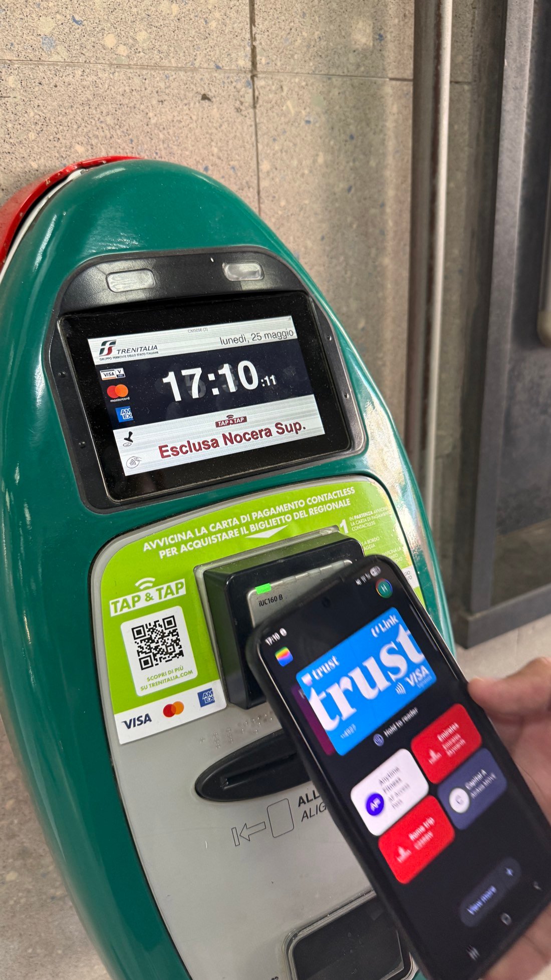 Tapping into the trains in Naples