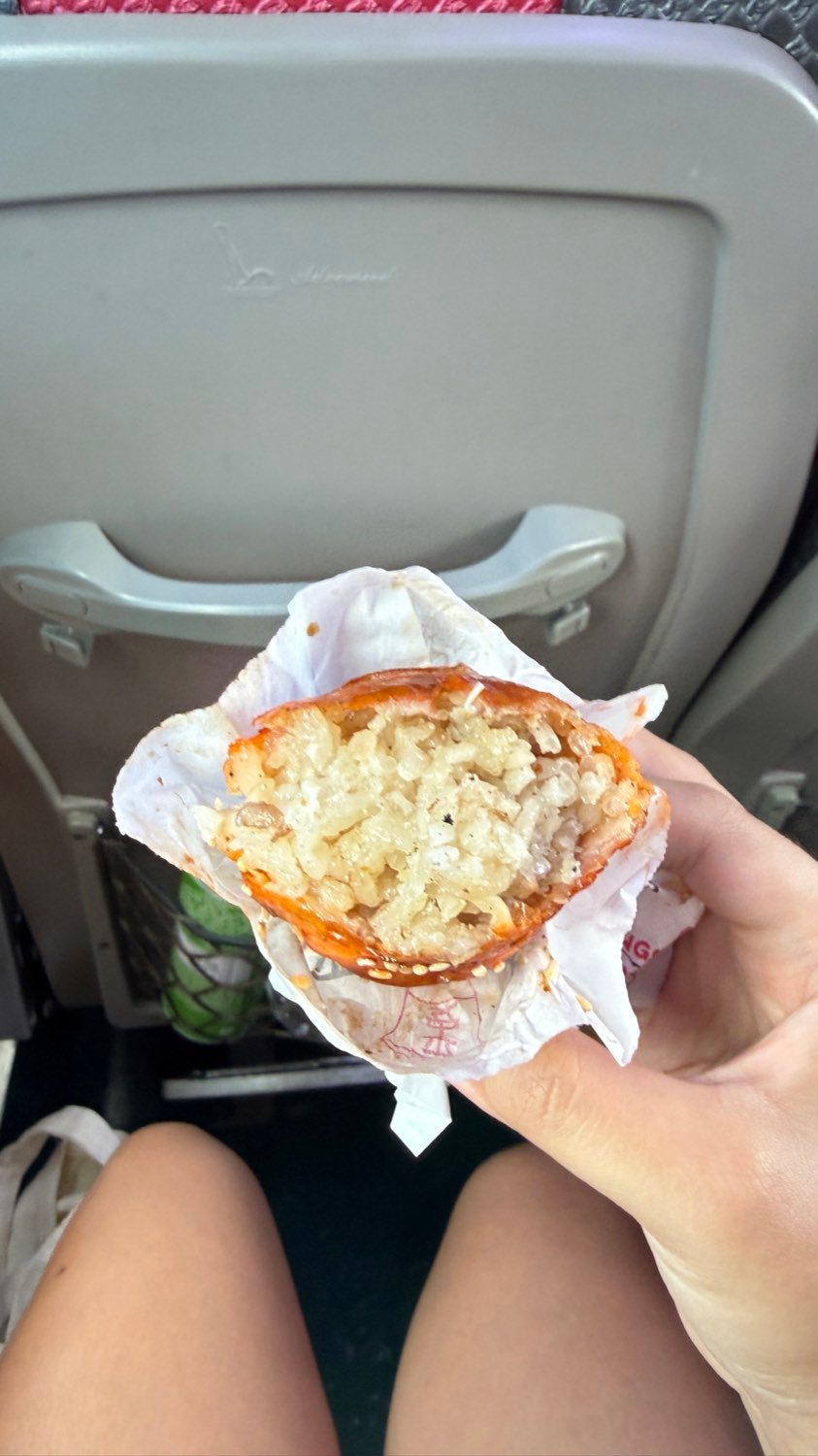 Chicken stuffed with glutinous rice from a Shifen street stall
