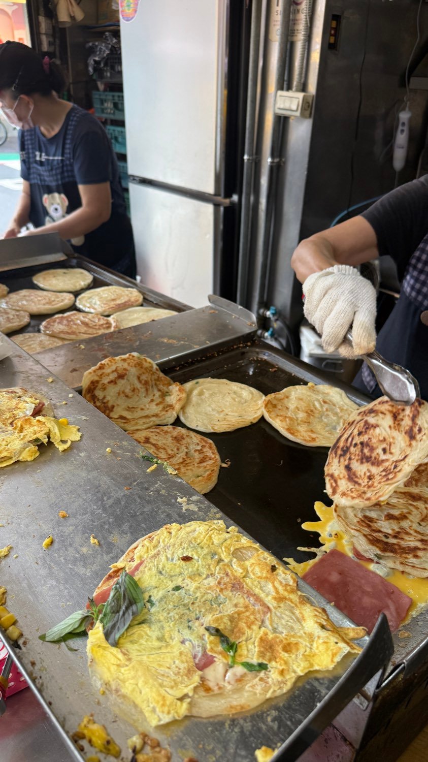 Tian Jin onion pancake from a stall in Yongkang Village, Taipei